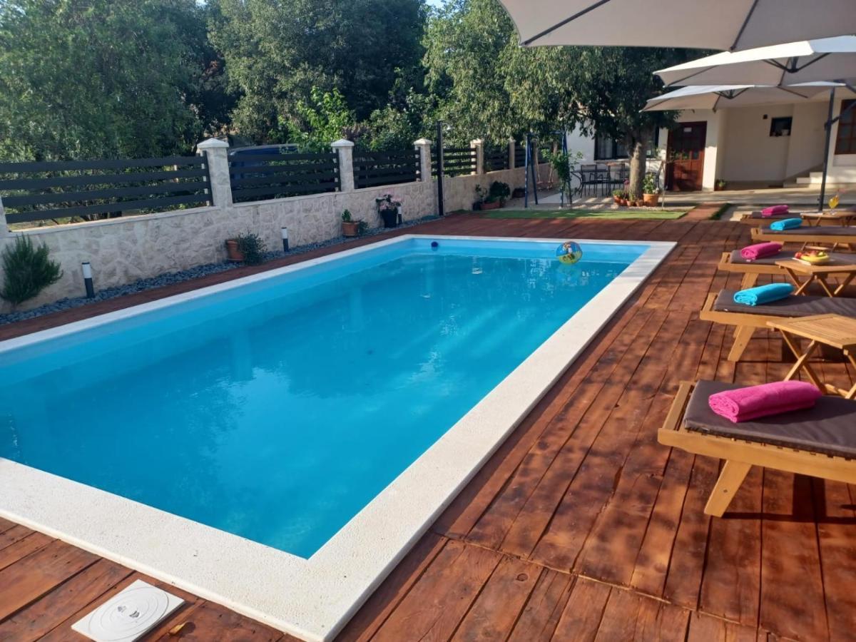Apartment Karla SNB Lozovac Dış mekan fotoğraf