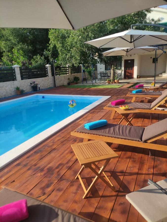 Apartment Karla SNB Lozovac Dış mekan fotoğraf
