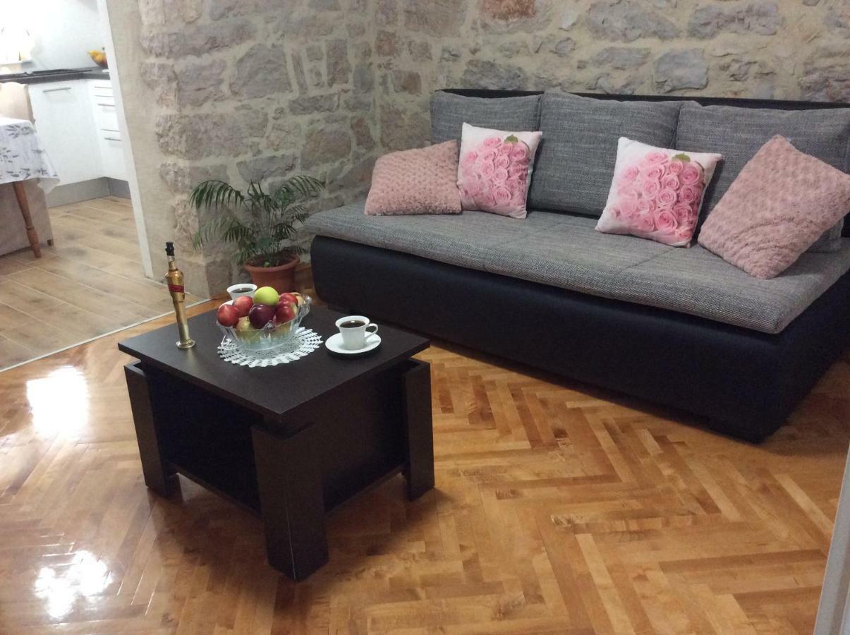 Apartment Karla SNB Lozovac Dış mekan fotoğraf