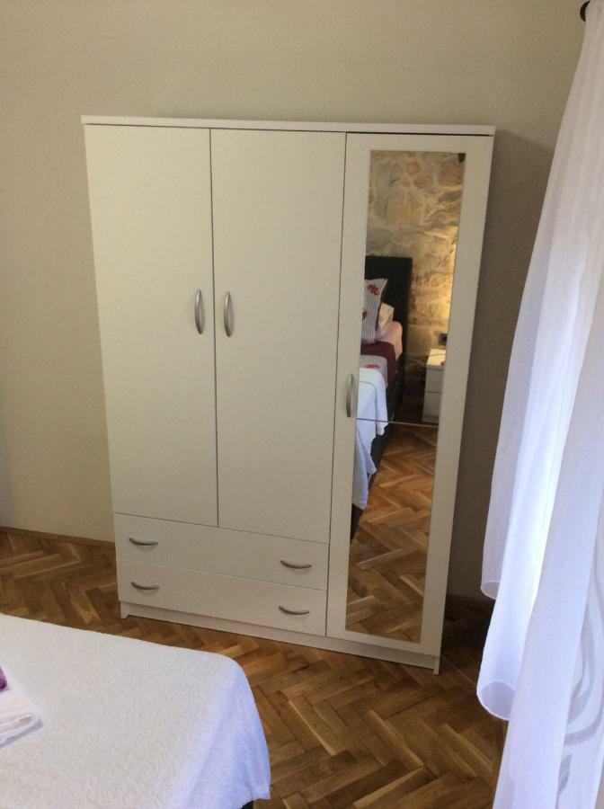 Apartment Karla SNB Lozovac Dış mekan fotoğraf