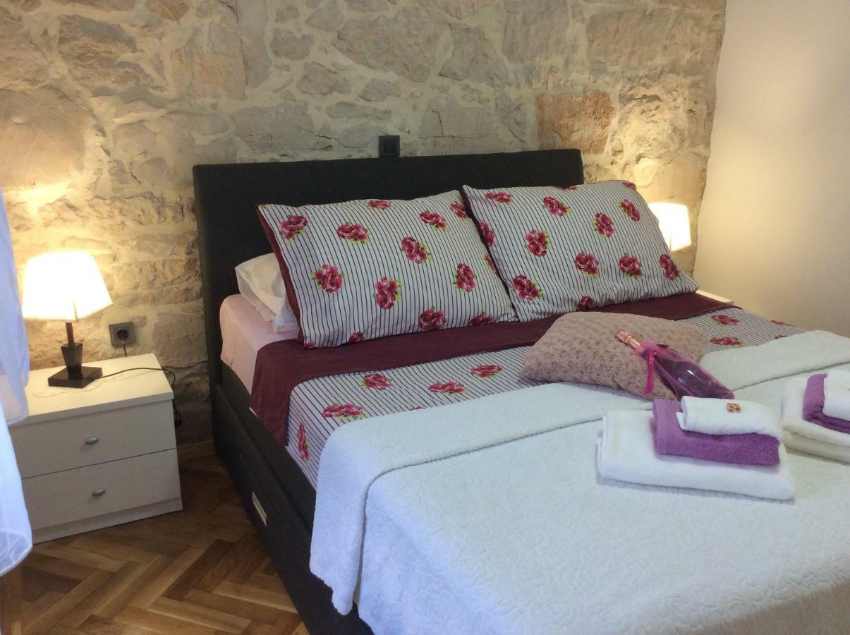 Apartment Karla SNB Lozovac Dış mekan fotoğraf