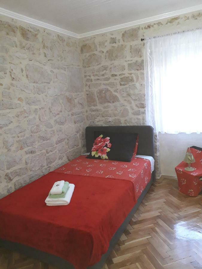 Apartment Karla SNB Lozovac Dış mekan fotoğraf