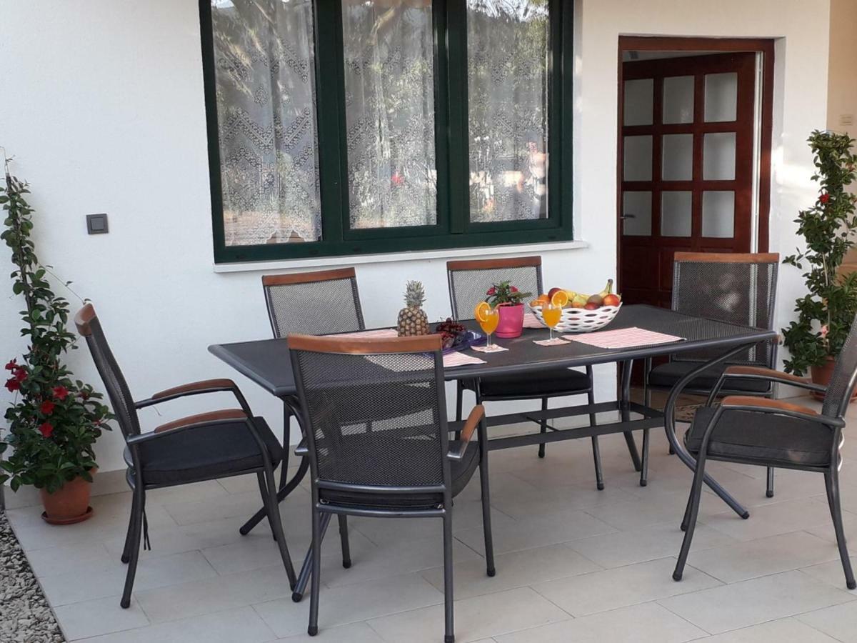 Apartment Karla SNB Lozovac Dış mekan fotoğraf