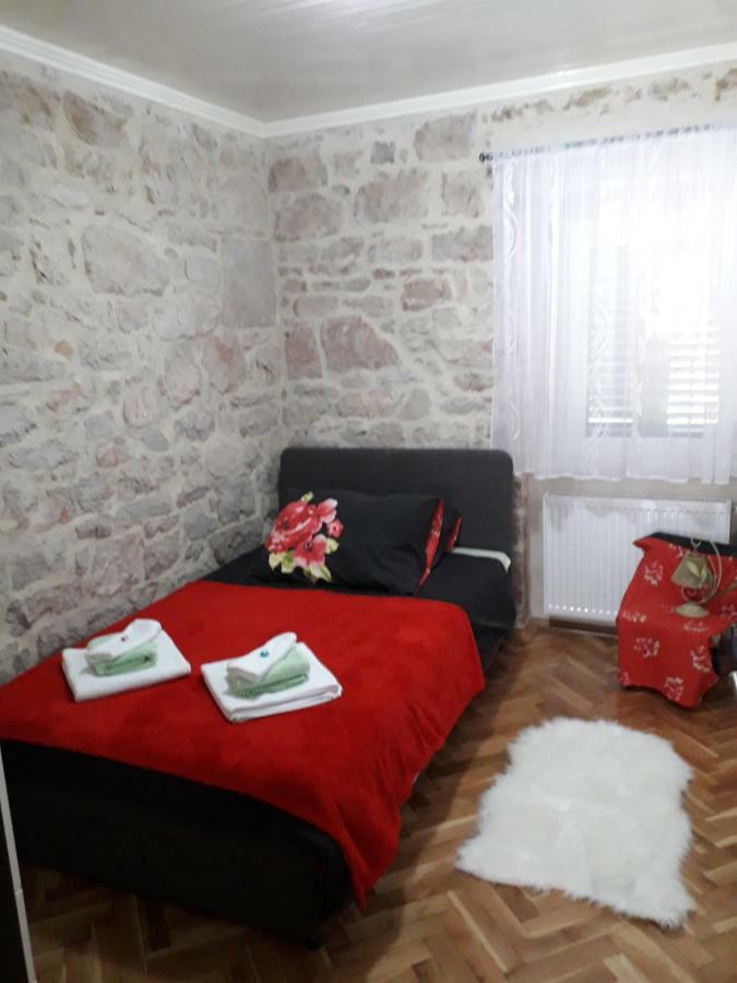 Apartment Karla SNB Lozovac Dış mekan fotoğraf
