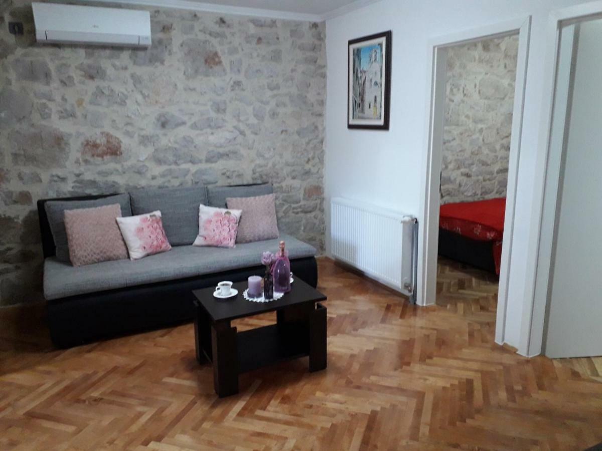 Apartment Karla SNB Lozovac Dış mekan fotoğraf